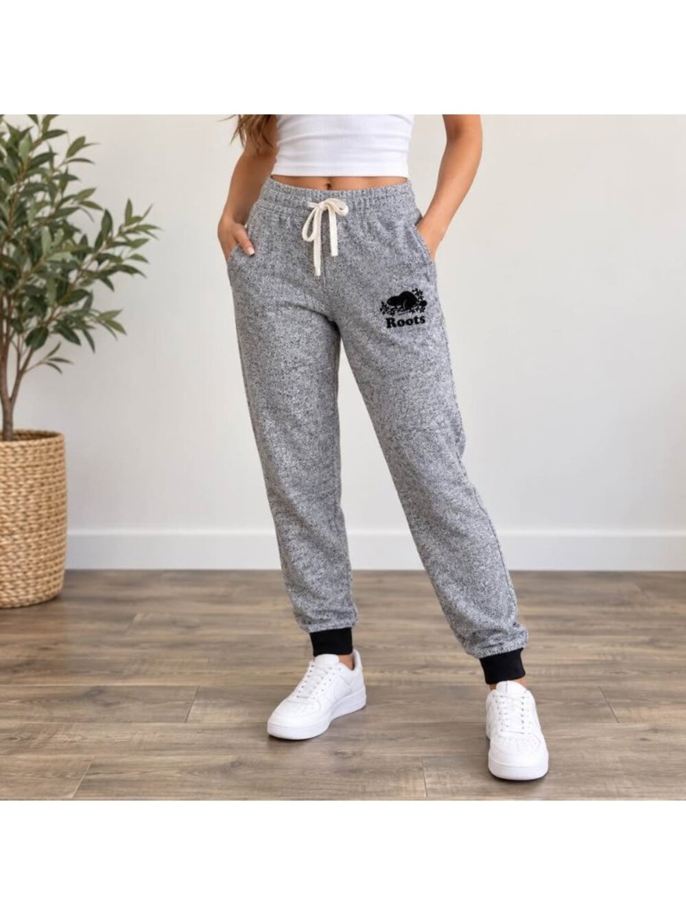 Roots Women’s Grey Jogger Sweatpants XS